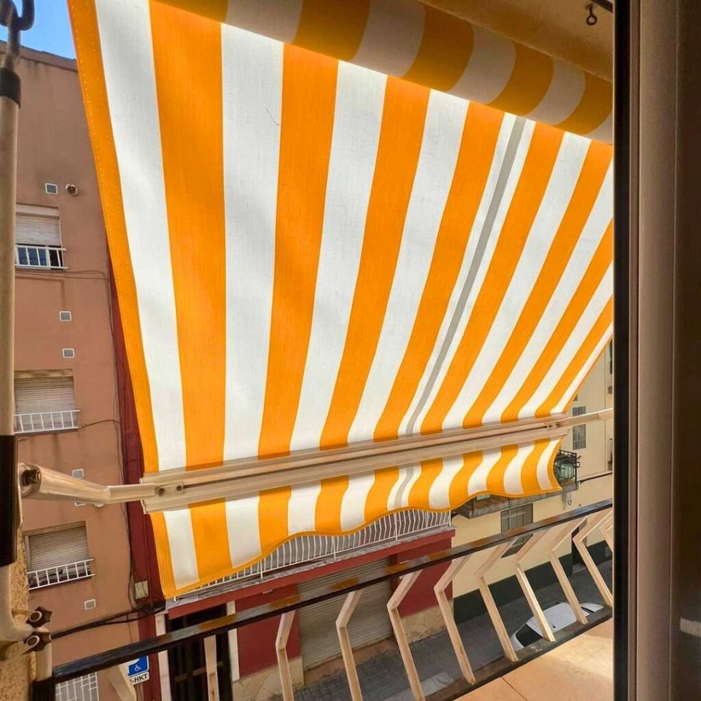 que es un toldo